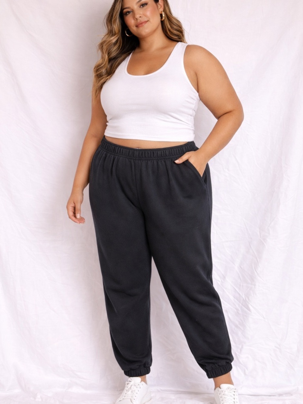 58) NOBO Plus Elastic Waist Joggers in Black. Waist 17, rise 12 inseam 28
